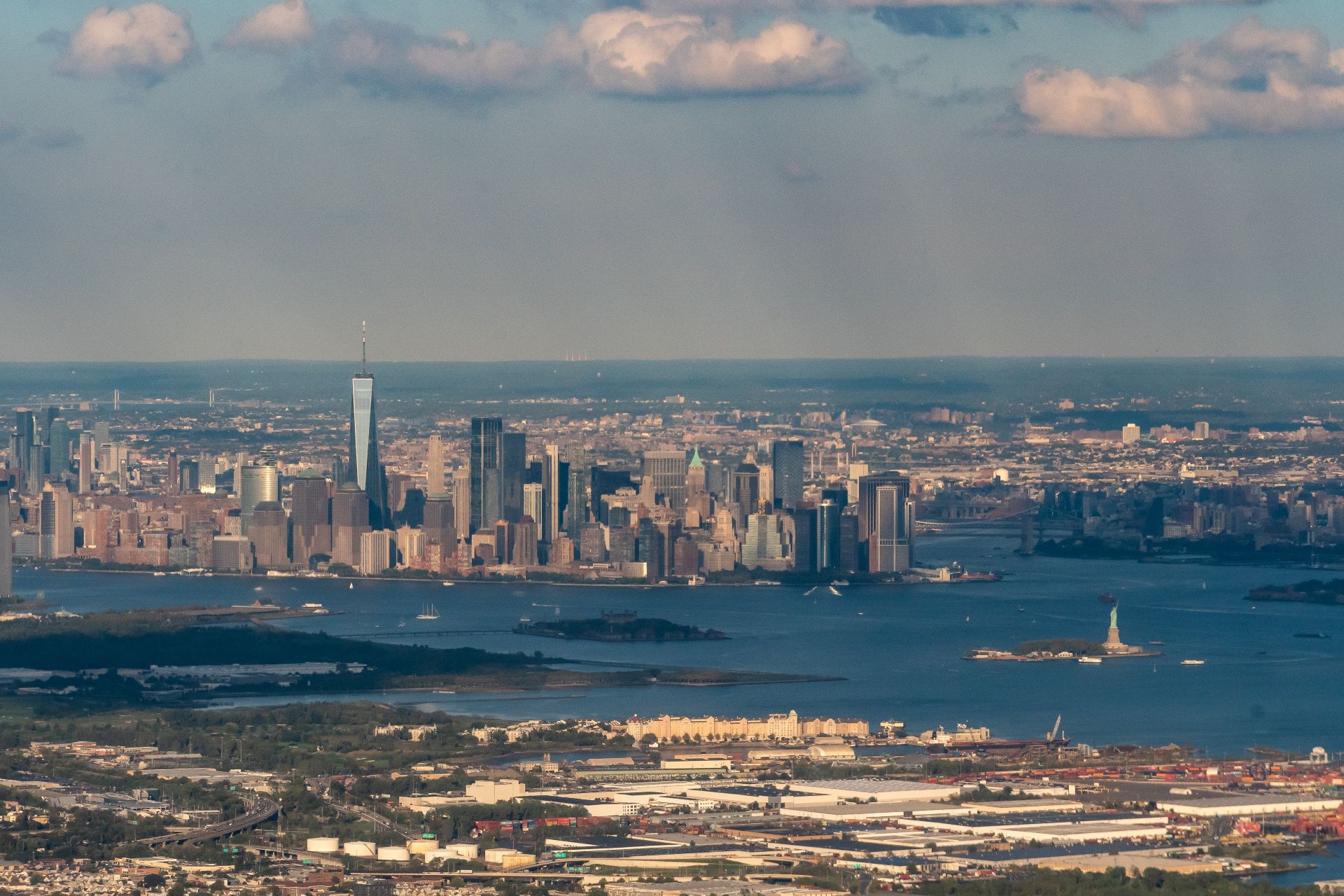 aerial view of nyc from nj and hudson river